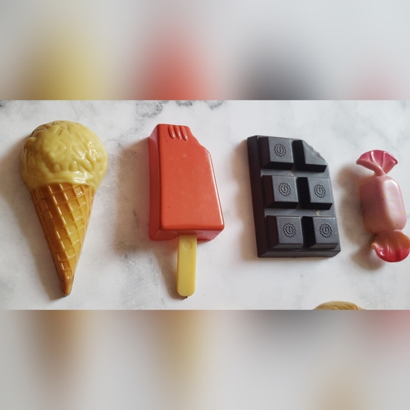 Vintage 1980s Ice Cream Candy Chocolate Sweets Kitchen Magnets - Picture 3 of 7